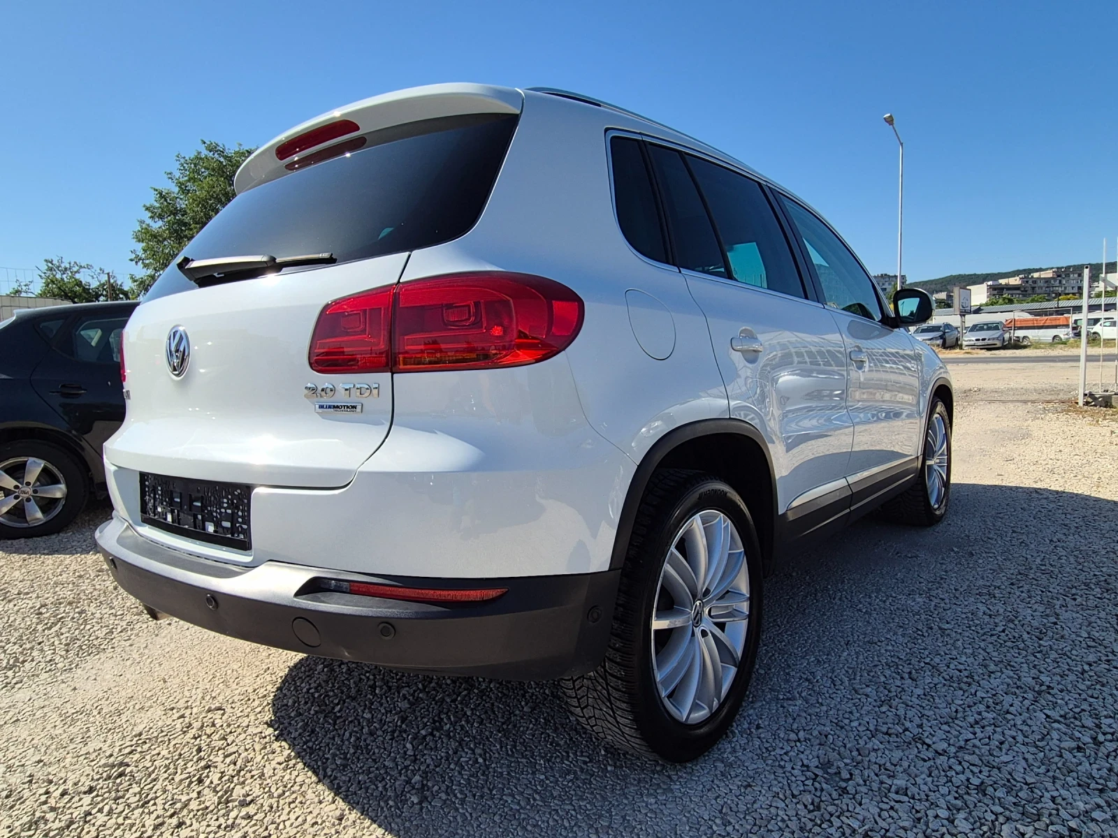 VW Tiguan 2.0TDI Hiline, снимка 6 - Автомобили и джипове - 55079770