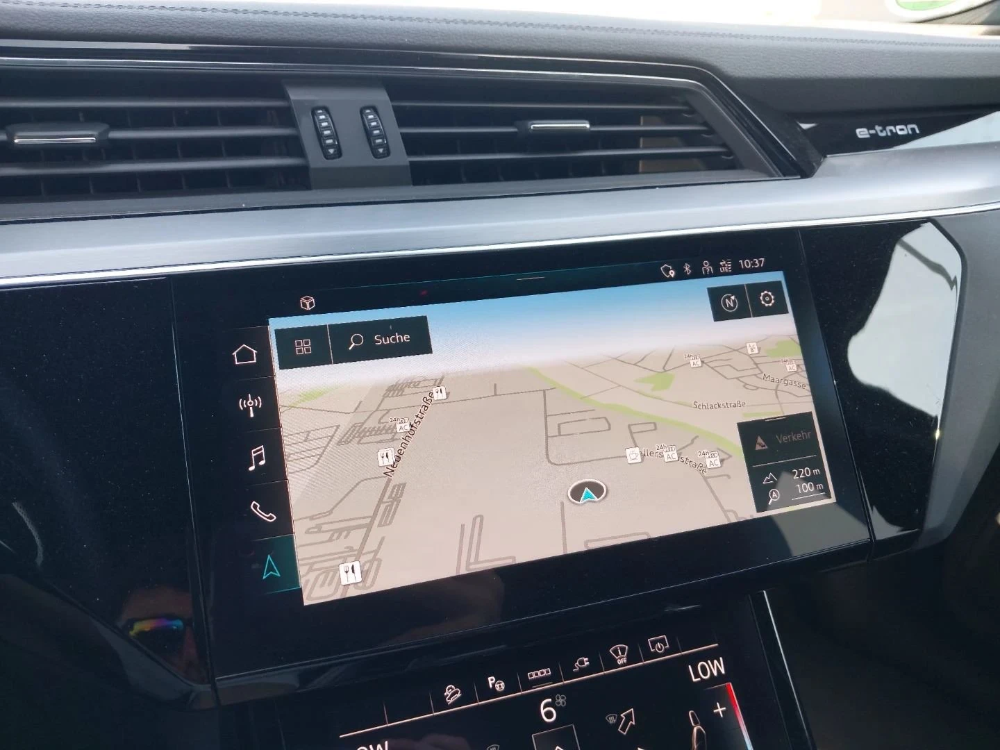 Audi Q8 e-tron Quattro 114KW B&O S-line Distronic 360View, снимка 8 - Автомобили и джипове - 55146626