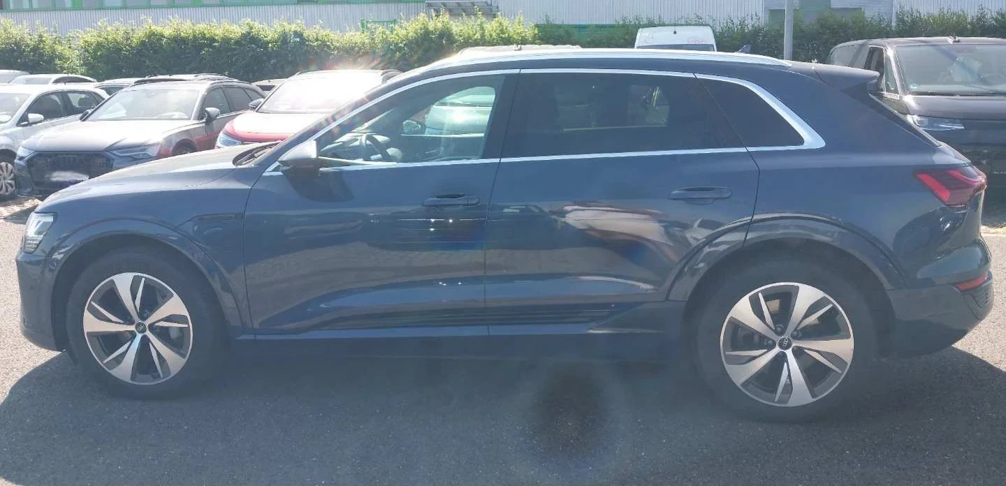 Audi Q8 e-tron Quattro 114KW B&O S-line Distronic 360View, снимка 6 - Автомобили и джипове - 55146626