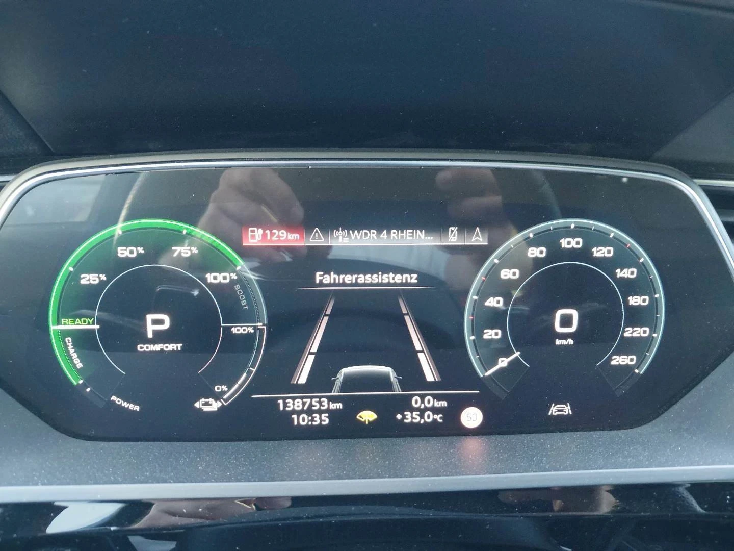 Audi Q8 e-tron Quattro 114KW B&O S-line Distronic 360View, снимка 11 - Автомобили и джипове - 55146626