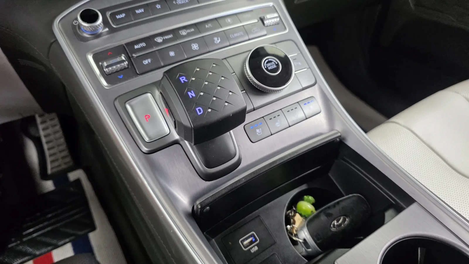 Hyundai Santa fe CALLIGRAPHY * КРАЙНА ЦЕНА* FULL MAX, снимка 12 - Автомобили и джипове - 56064381