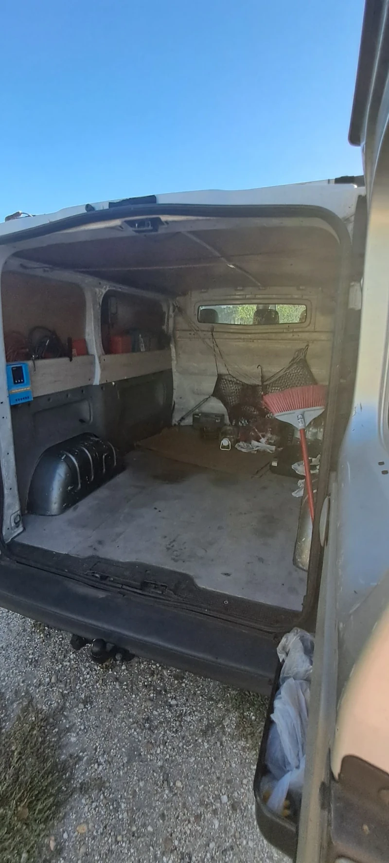 Renault Trafic 1.9 DCI 101kc, снимка 12 - Бусове и автобуси - 51824594