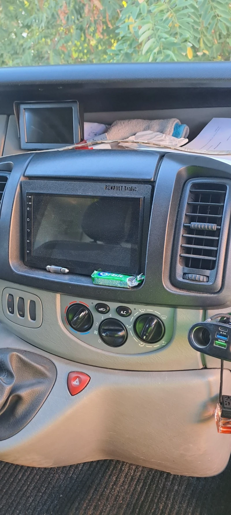 Renault Trafic 1.9 DCI 101kc, снимка 16 - Бусове и автобуси - 51824594