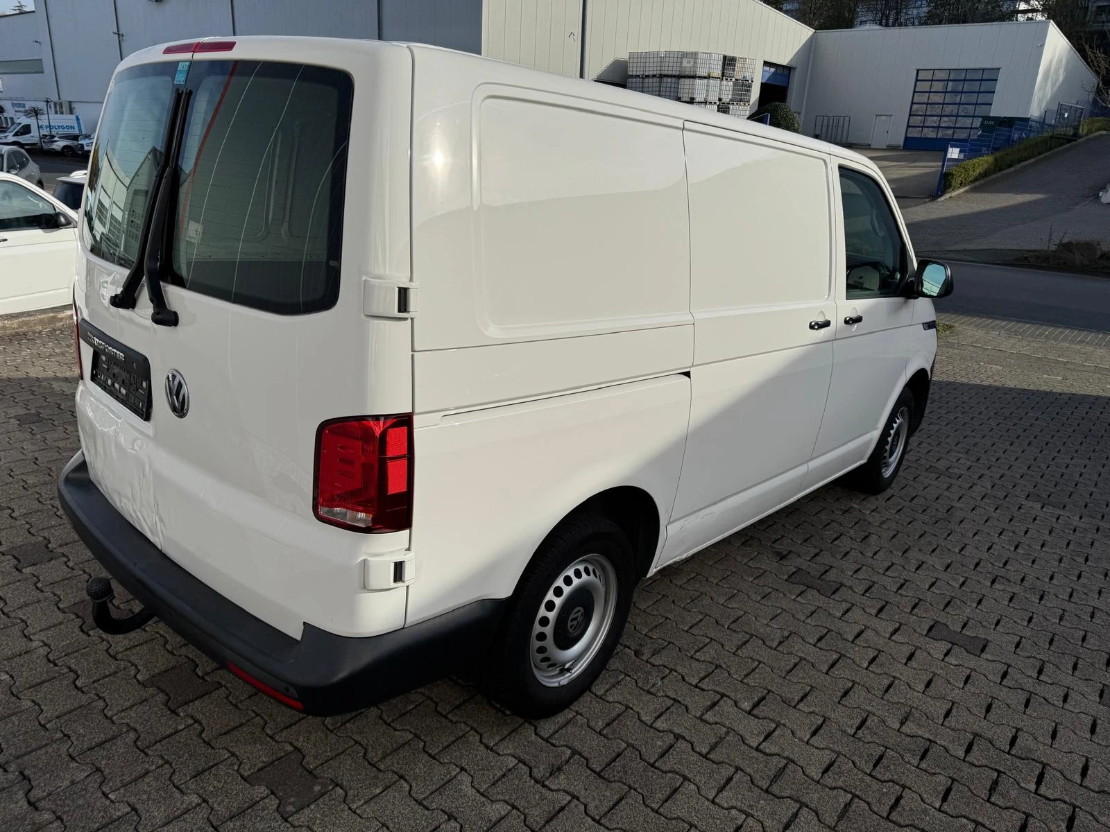 VW Transporter T6 2.0 TDI - изображение 7