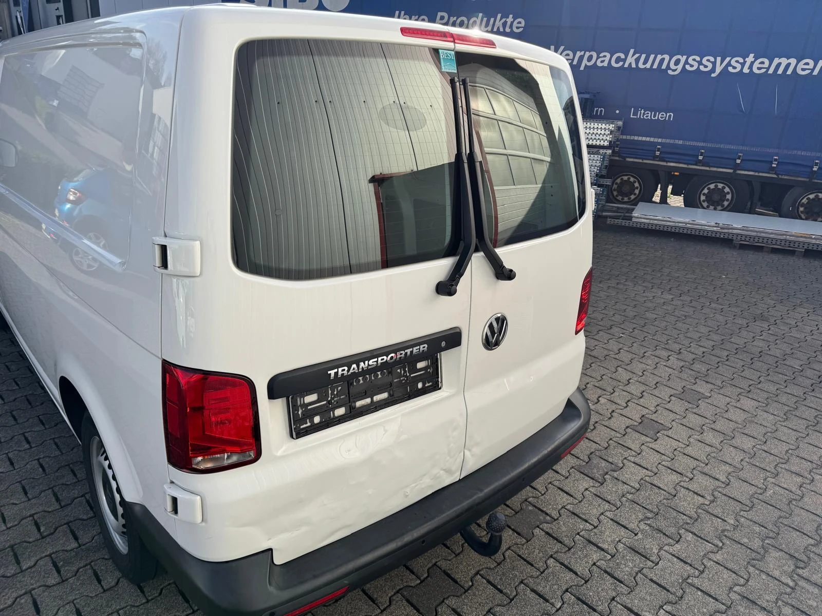 VW Transporter T6 2.0 TDI - изображение 5