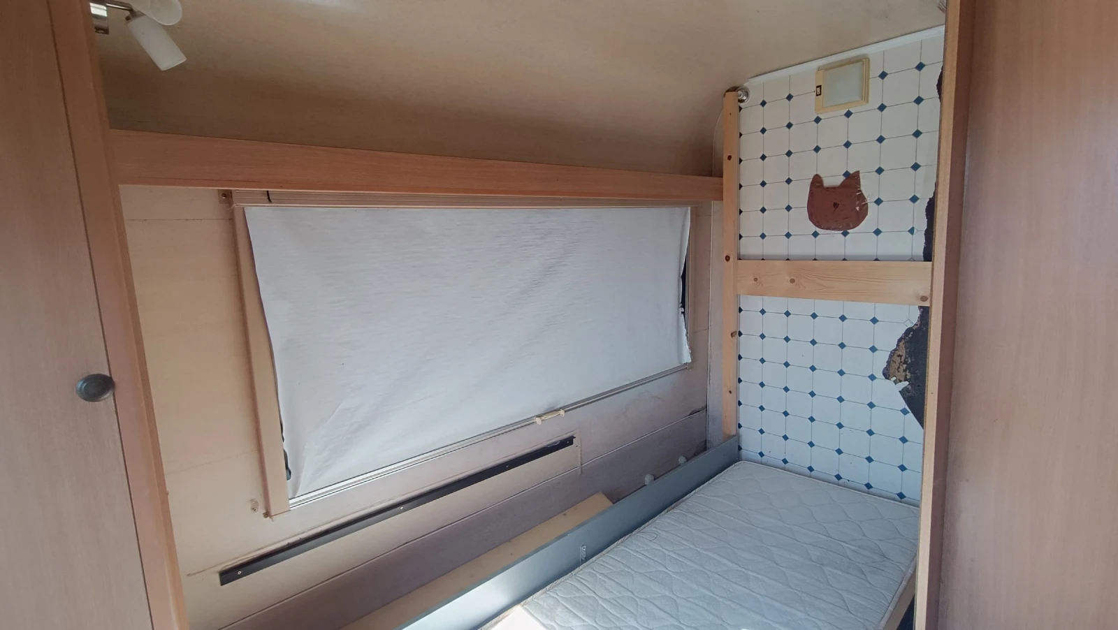 Каравана Adria Prima 710, снимка 3 - Каравани и кемпери - 53480957