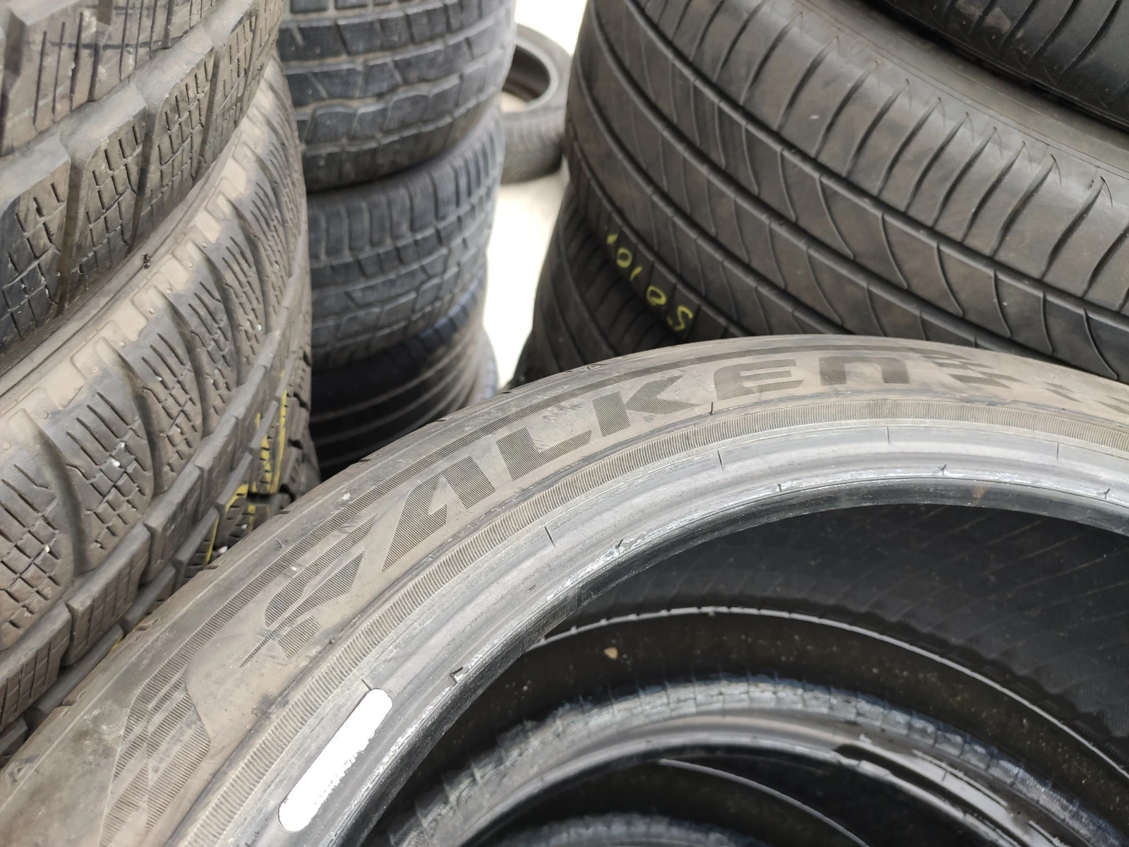 Гуми Летни 255/40R20, снимка 7 - Гуми и джанти - 55272551