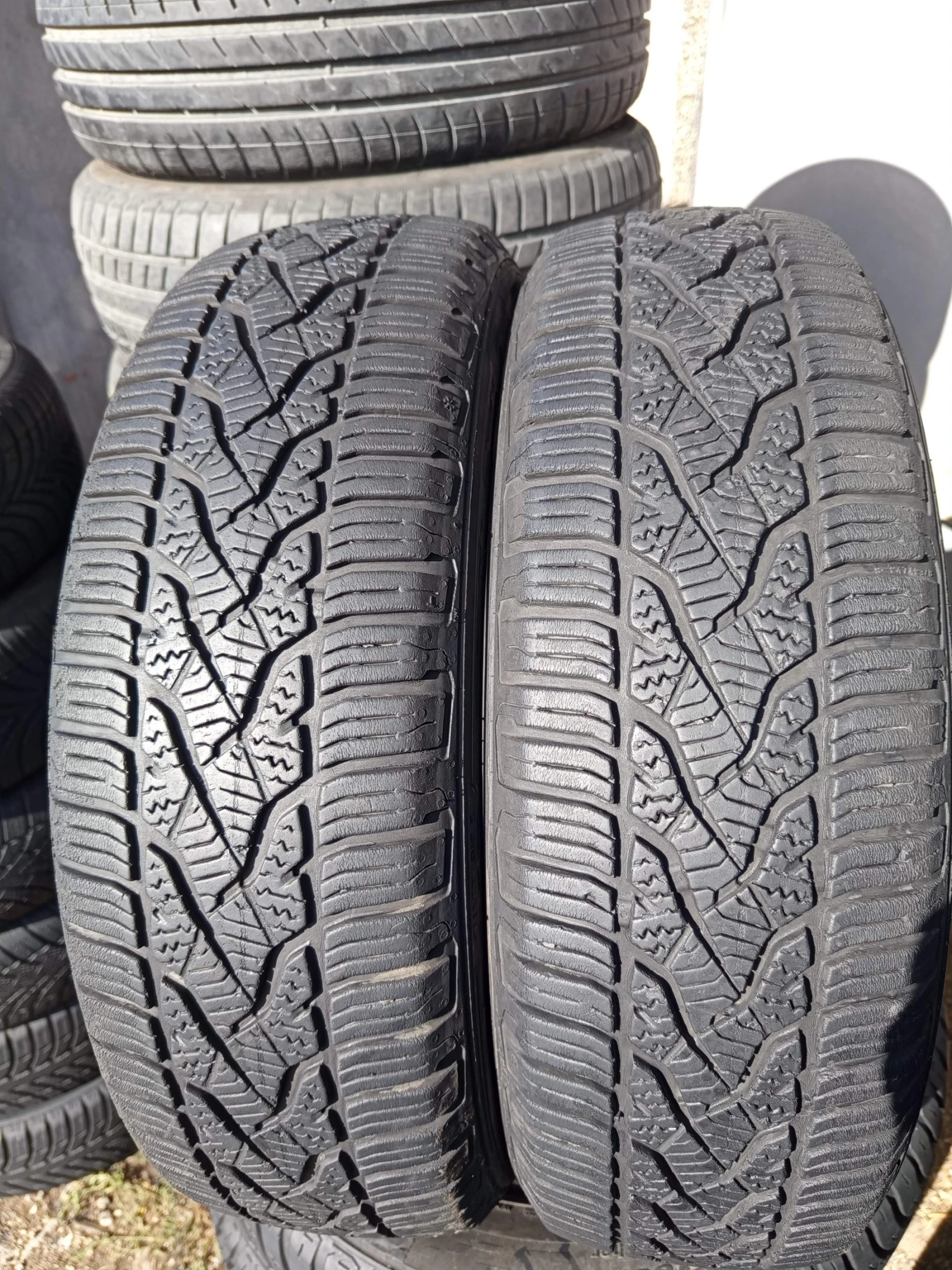 Гуми Зимни 165/65R15