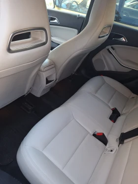 Mercedes-Benz CLA 220, снимка 6