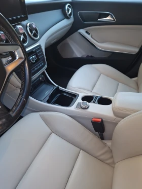 Mercedes-Benz CLA 220, снимка 9