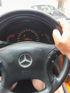 Mercedes-Benz C 180, снимка 9