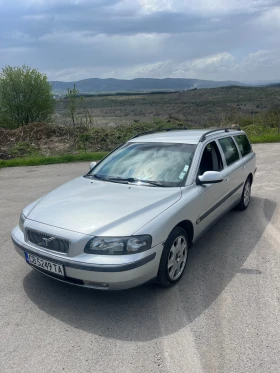 Volvo V70 