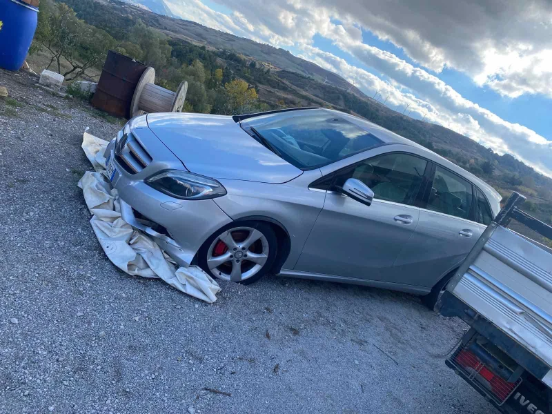 Mercedes-Benz B 200 i/1.6i/2.0D/250