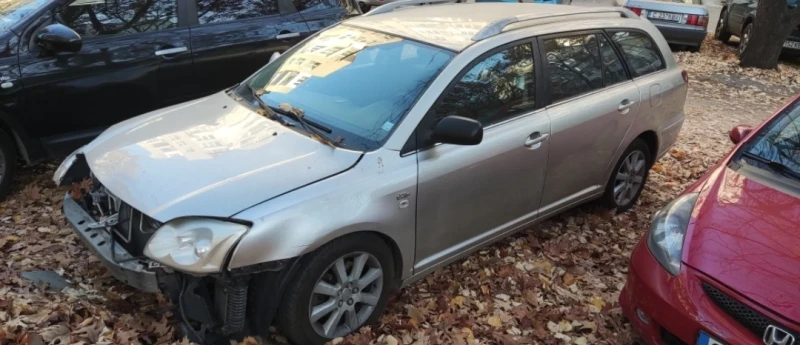 Toyota Avensis, снимка 2 - Автомобили и джипове - 48027994