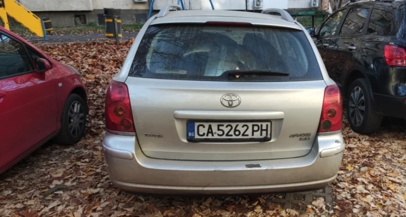 Toyota Avensis, снимка 5 - Автомобили и джипове - 48027994