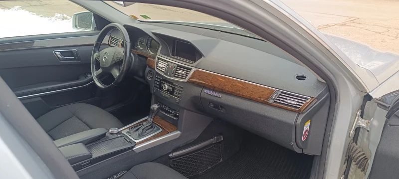 Mercedes-Benz E 220 220CDI W212 170k.c, снимка 8 - Автомобили и джипове - 49240155