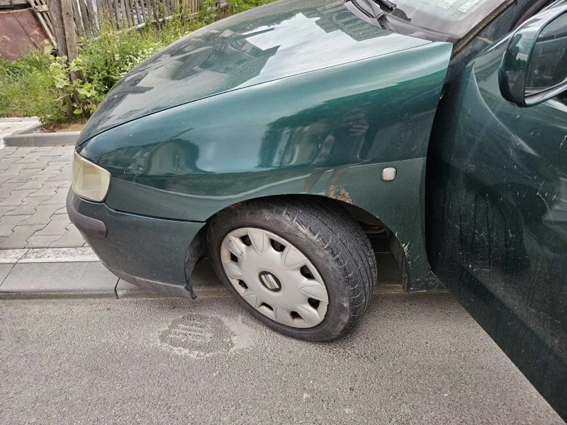 Seat Ibiza, снимка 3 - Автомобили и джипове - 52022583