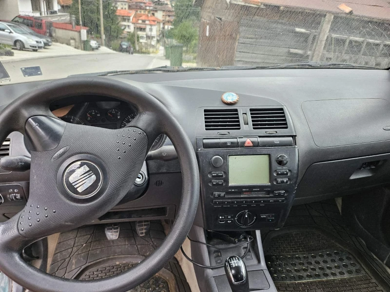 Seat Ibiza, снимка 5 - Автомобили и джипове - 52022583