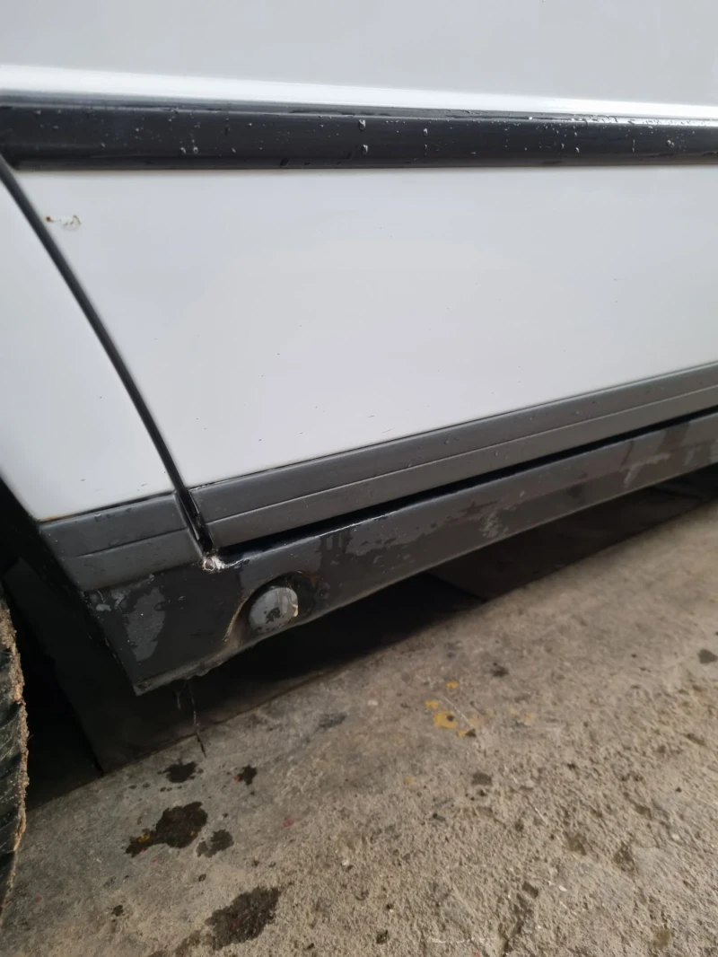 Mercedes-Benz 190 Dizel, снимка 8 - Автомобили и джипове - 52660426