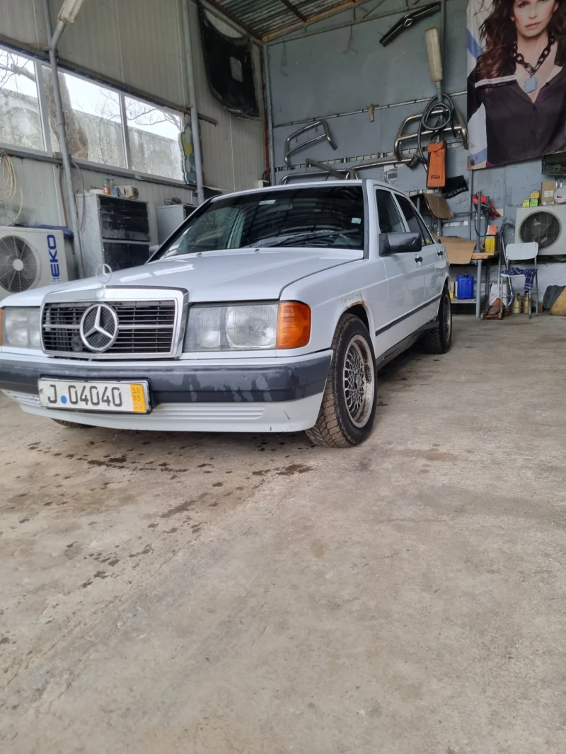 Mercedes-Benz 190 Dizel, снимка 11 - Автомобили и джипове - 52660426