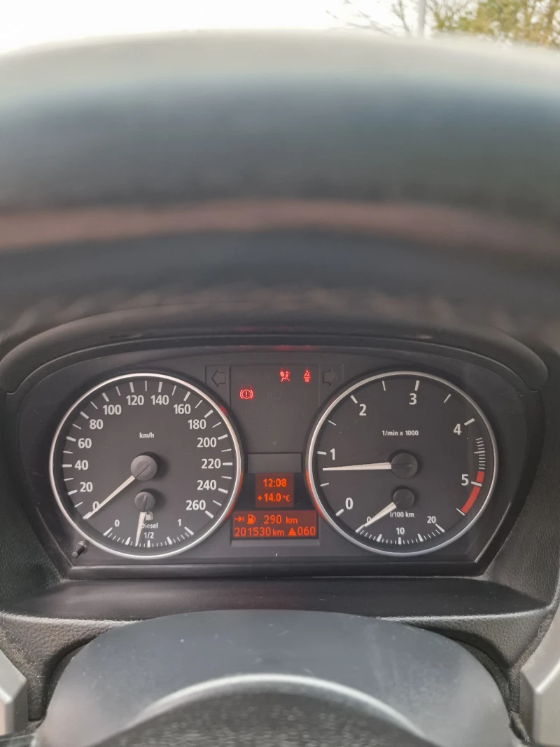 BMW 320, снимка 11 - Автомобили и джипове - 52514465
