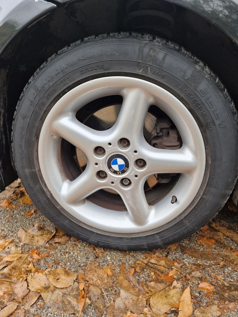 BMW 320, снимка 10 - Автомобили и джипове - 52514465