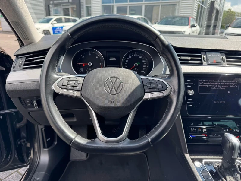 VW Passat Variant 2.0 TDI DSG Business ACC LED KAM #iCarbg, снимка 11 - Автомобили и джипове - 52204111