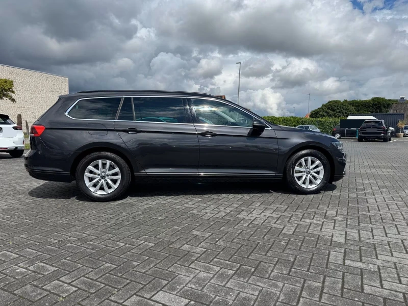VW Passat Variant 2.0 TDI DSG Business ACC LED KAM #iCarbg, снимка 4 - Автомобили и джипове - 52204111