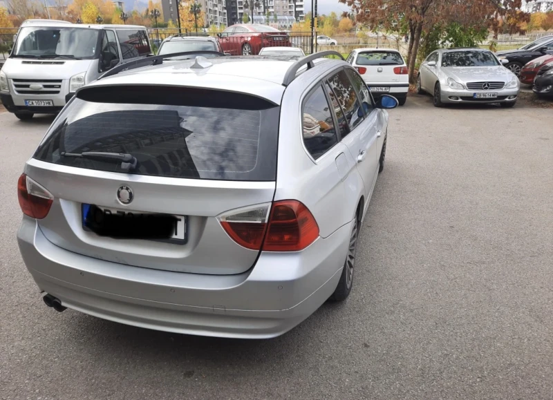 BMW 330 M57 Navi/Pano, снимка 4 - Автомобили и джипове - 53235201