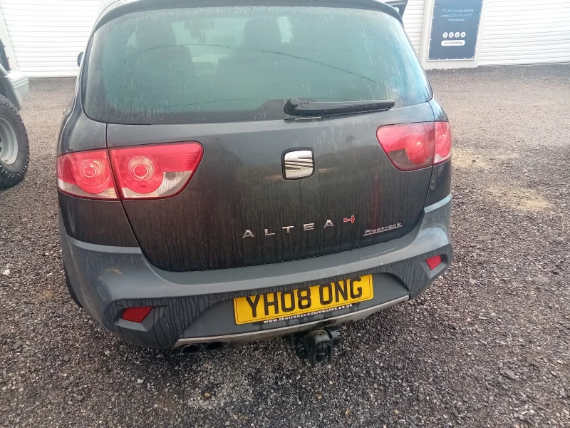 Seat Altea, снимка 2 - Автомобили и джипове - 53328943