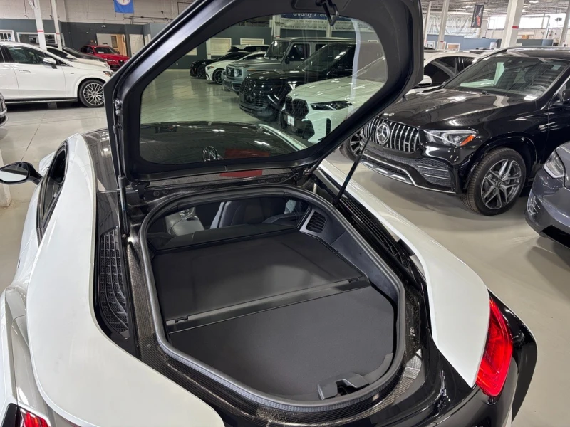 BMW i8 e-Drive AWD С РЕГИСТРАЦИЯ&АВТО КРЕДИТ, снимка 7 - Автомобили и джипове - 53433061