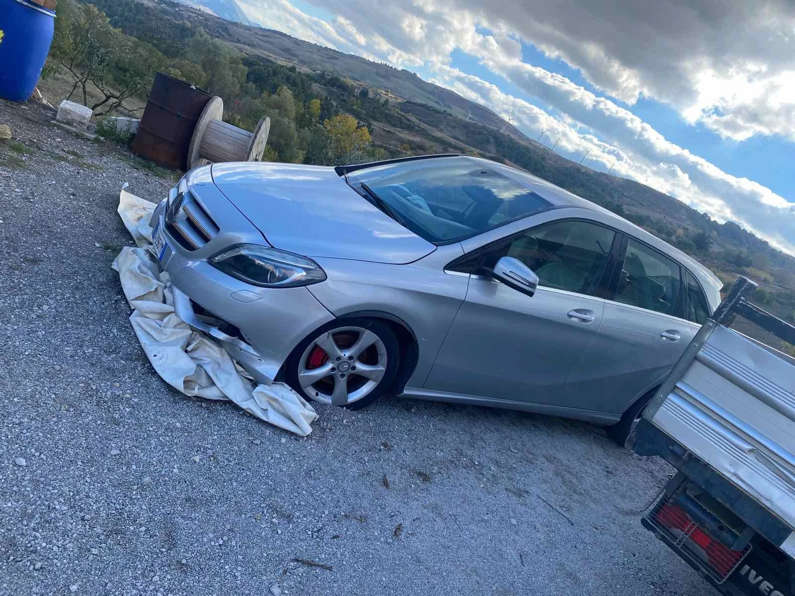 Mercedes-Benz B 200 i/1.6i/2.0D/250, снимка 1