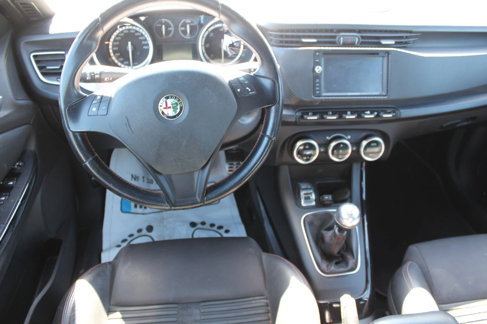 Alfa Romeo Giulietta 2.0D НОВ ВНОС | Mobile.bg — изображение 11