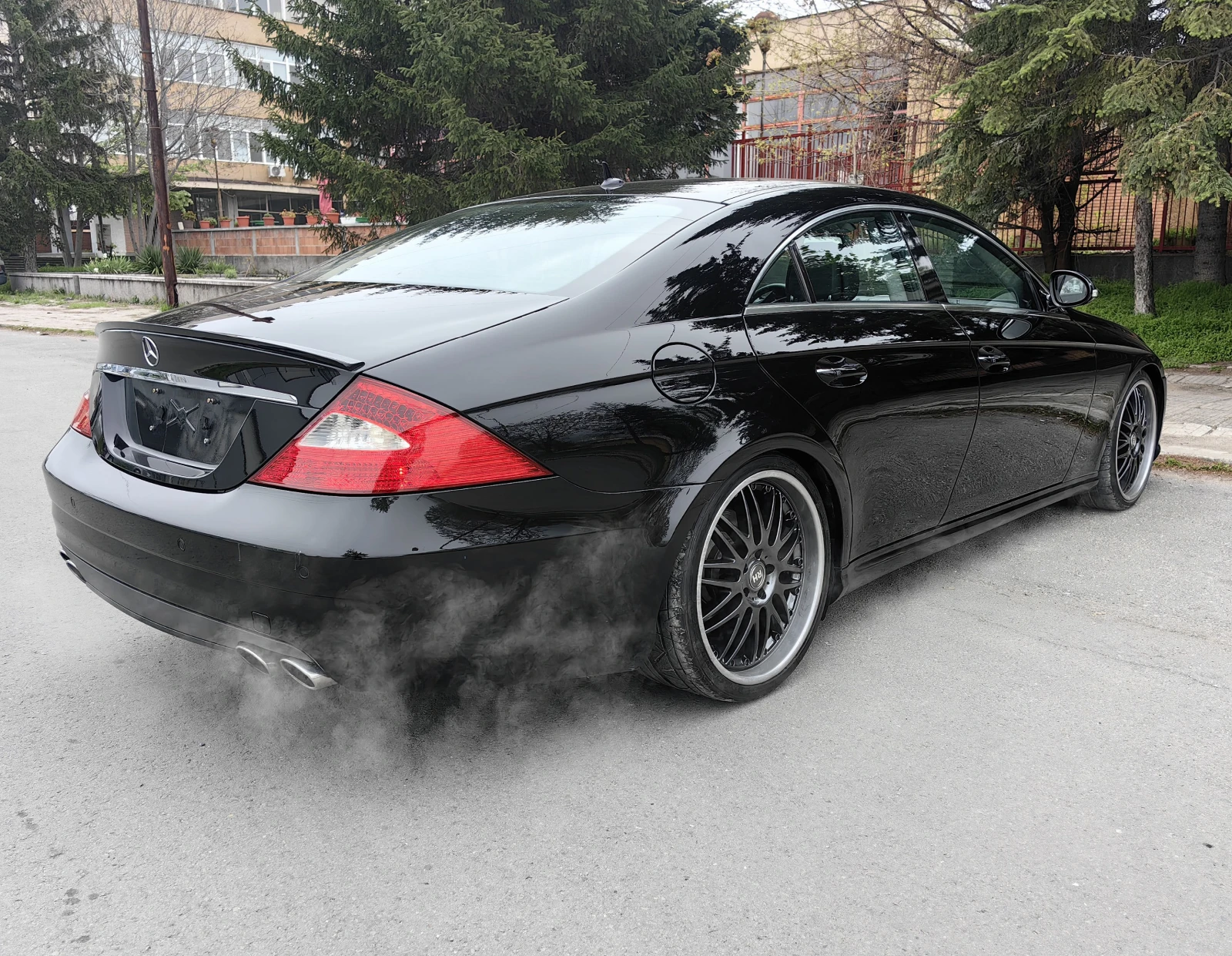 Mercedes-Benz CLS 500 AMG 388 к.с. / 7G Tronic - изображение 8