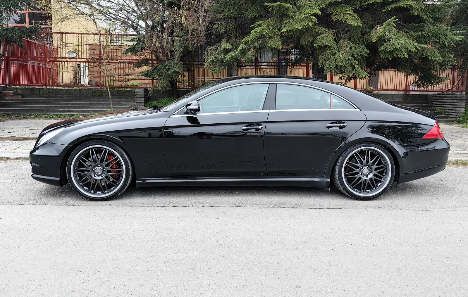 Mercedes-Benz CLS 500 AMG 388 к.с. / 7G Tronic - изображение 5