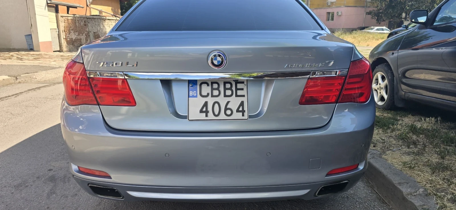 BMW 750  - изображение 5