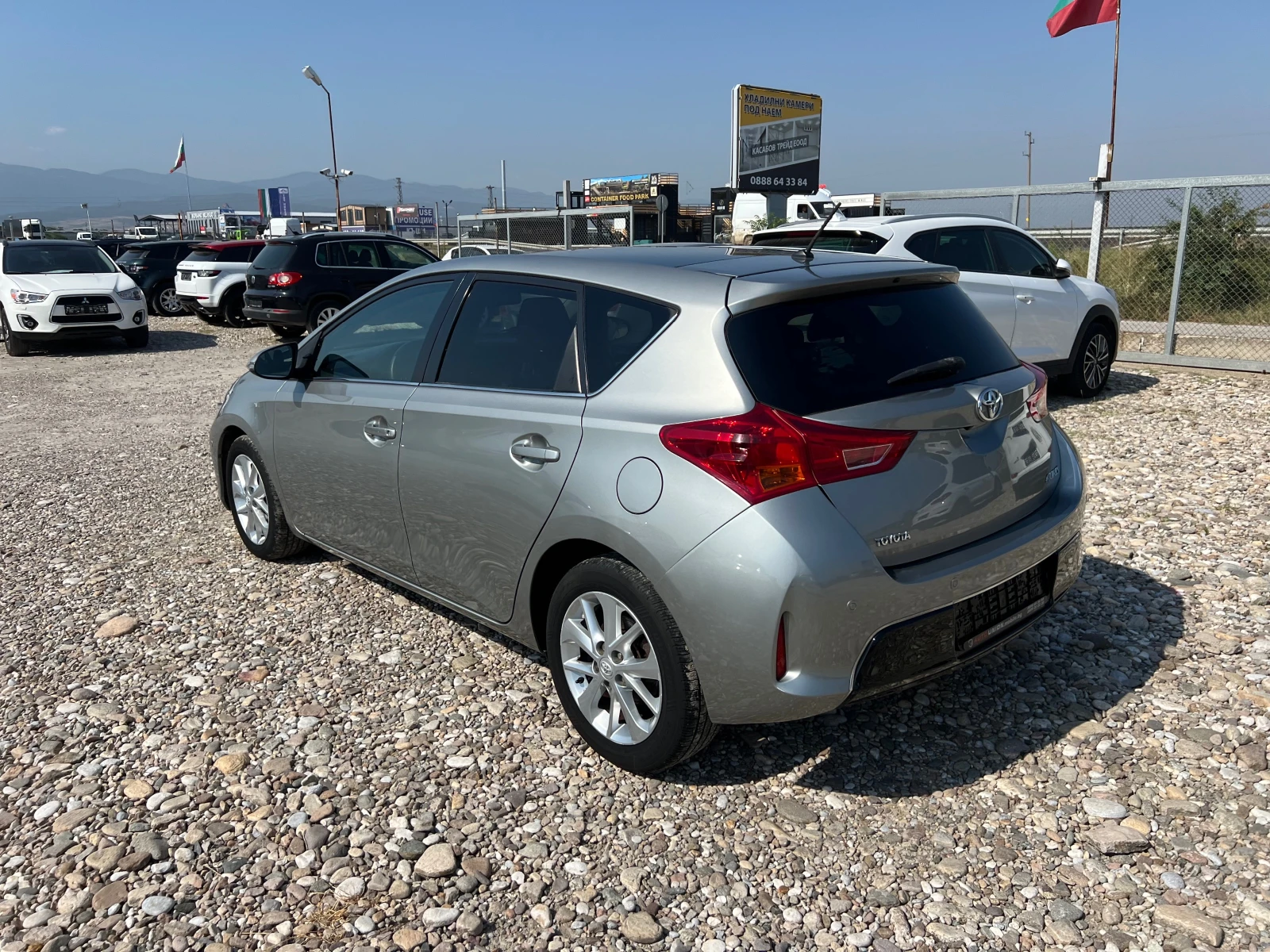 Toyota Auris 1.4  D4D - изображение 7