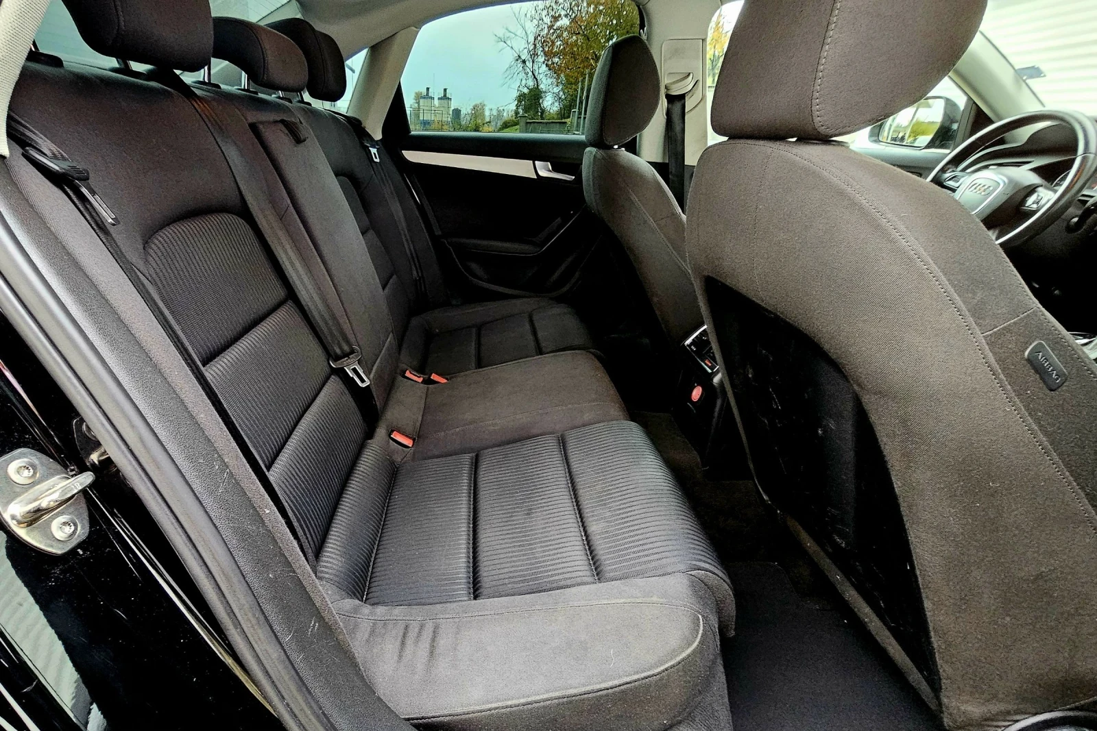 Audi A4 2.0TDI  - изображение 10