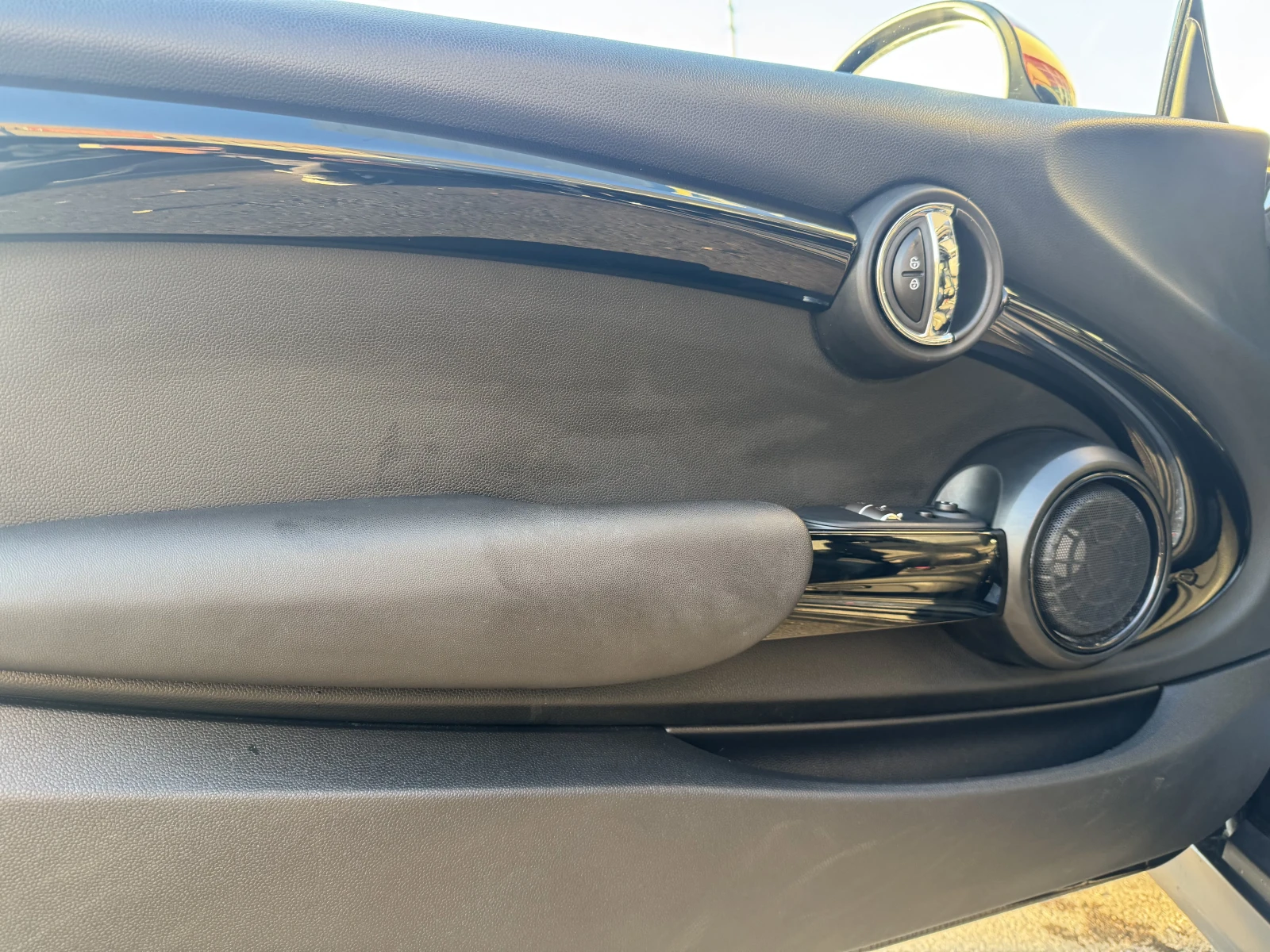 Mini Cooper s  Hatchback * CARFAX* * АвтоКредит* (ЦЕНА ДО БГ) - изображение 8