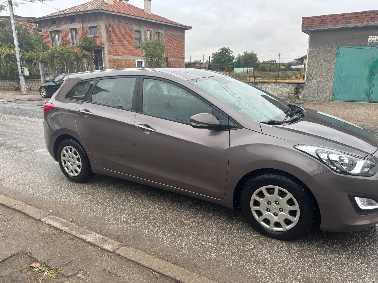 Hyundai I30 1.6 Crdi, снимка 10 - Автомобили и джипове - 55167554