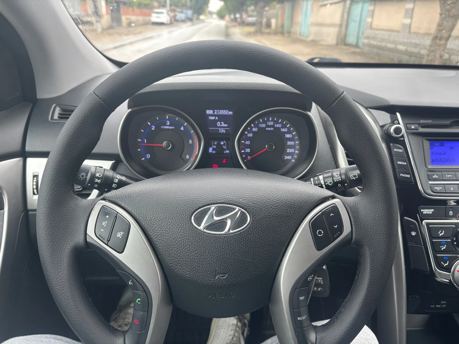 Hyundai I30 1.6 Crdi, снимка 5 - Автомобили и джипове - 55167554