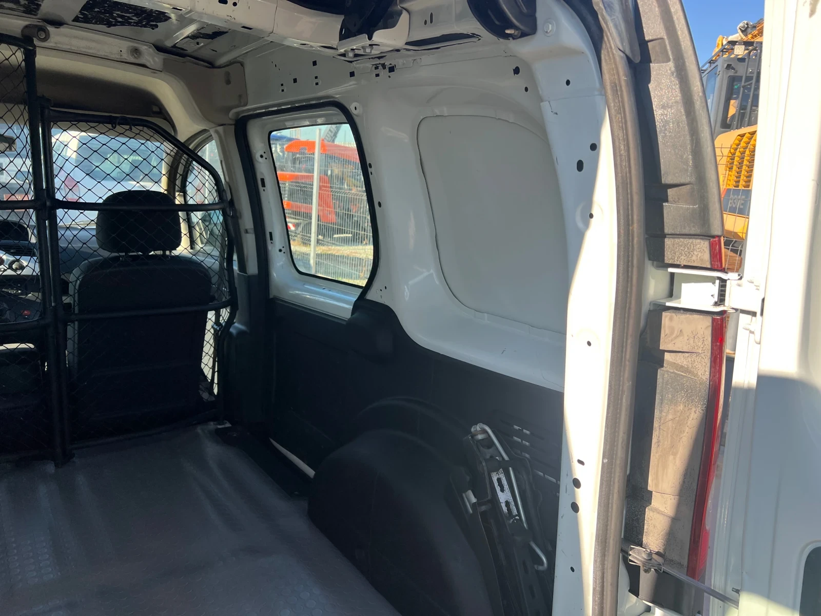 Renault Kangoo 1.5dci - изображение 9