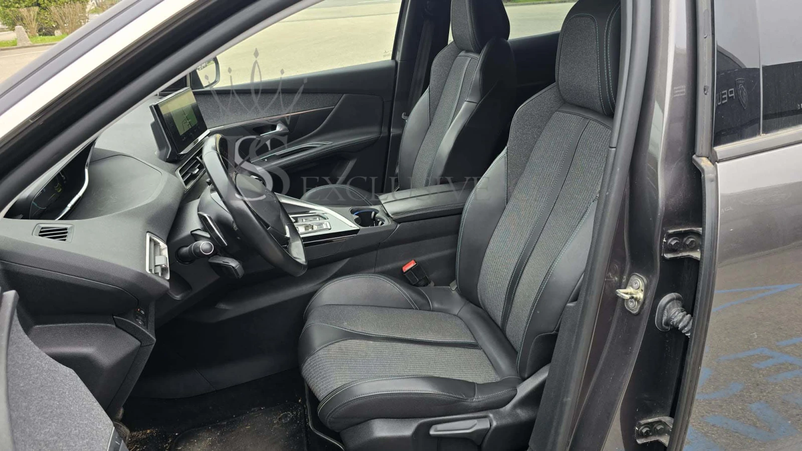 Peugeot 3008 1.6 HYBRID* 225kc* e-EAT8* ALLURE* , снимка 8 - Автомобили и джипове - 53731994