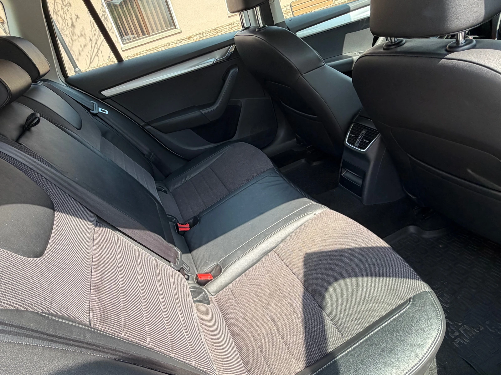 Skoda Octavia НОВ ВНОС ГЕРМАНИЯ НАВИ ФУЛ ЕКСТРИ, снимка 12 - Автомобили и джипове - 54227185