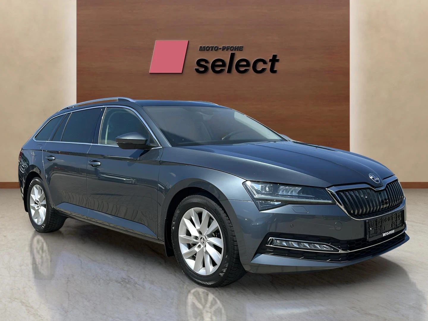 Skoda Superb 1.5 TSI, снимка 2 - Автомобили и джипове - 54348284
