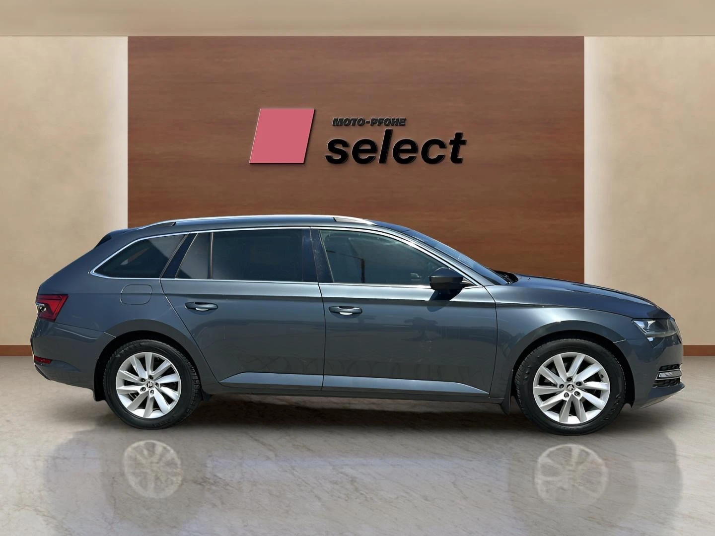 Skoda Superb 1.5 TSI, снимка 5 - Автомобили и джипове - 54348284