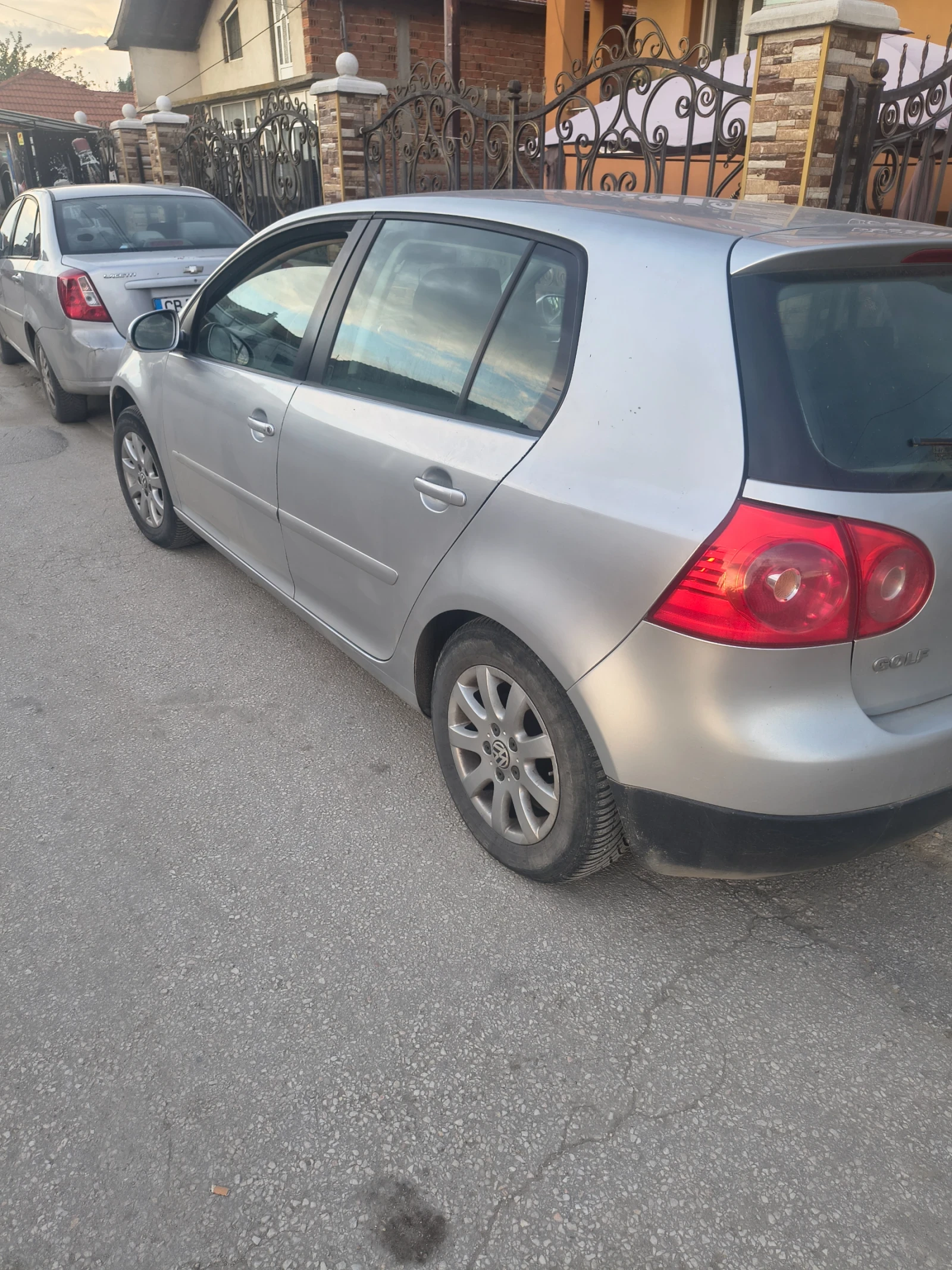 VW Golf, снимка 2 - Автомобили и джипове - 55038153