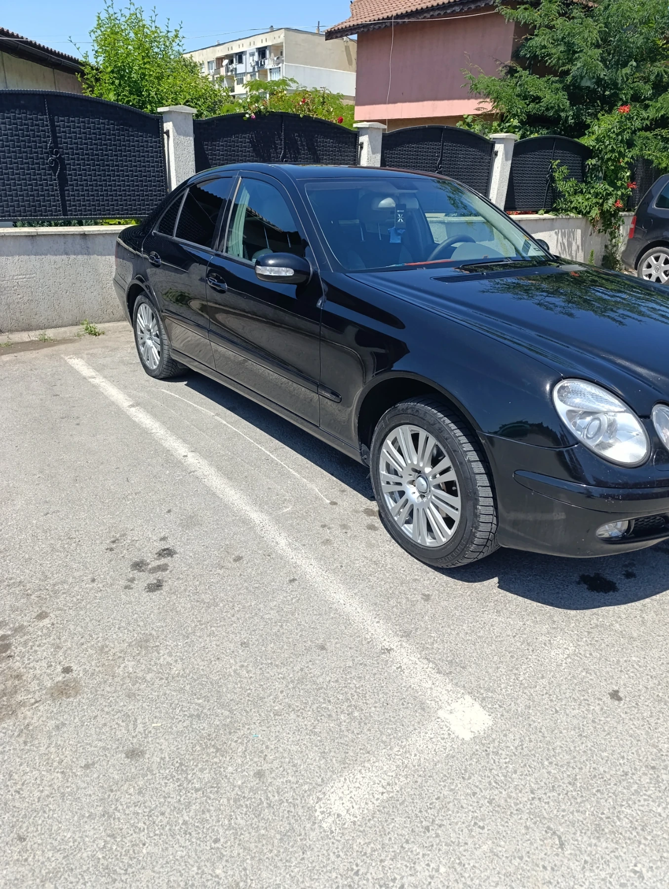 Mercedes-Benz E 270 Classic , снимка 2 - Автомобили и джипове - 55143421