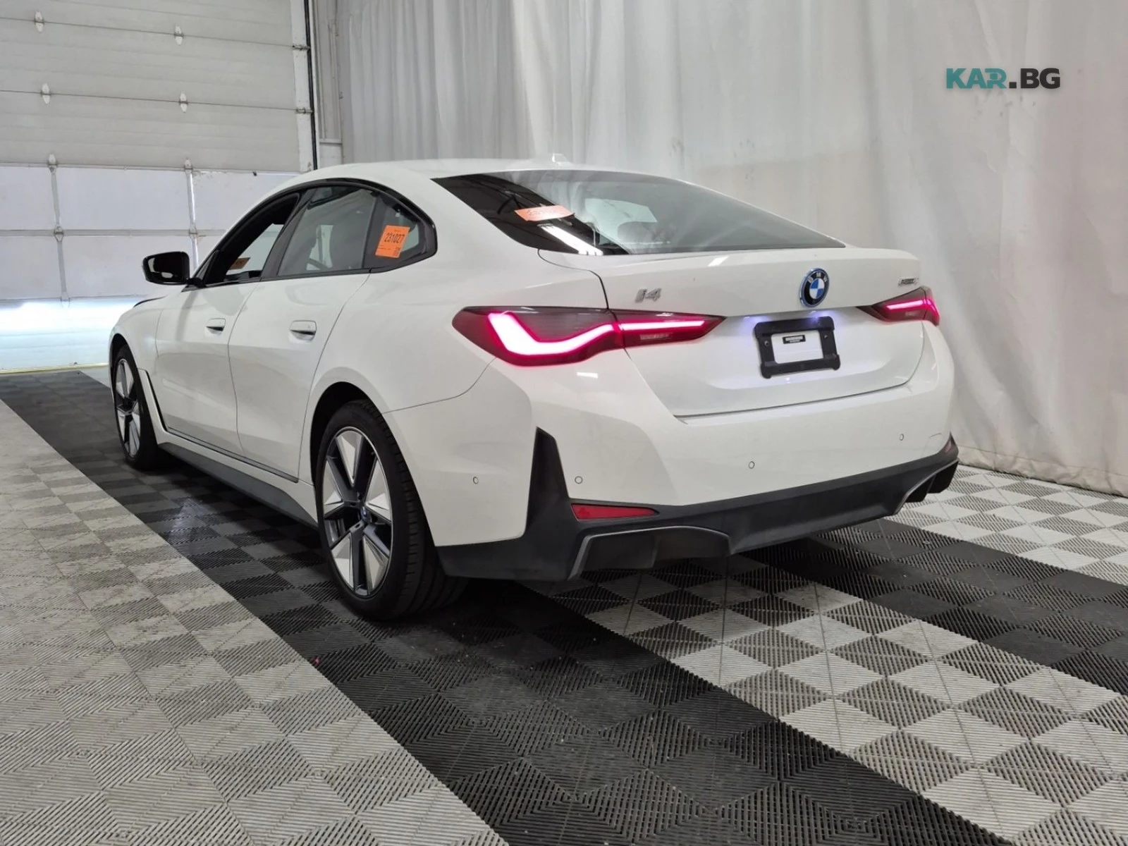 BMW i4 EDRIVE40 * АвтоКредит * (ЦЕНА ДО БГ), снимка 4 - Автомобили и джипове - 55393286