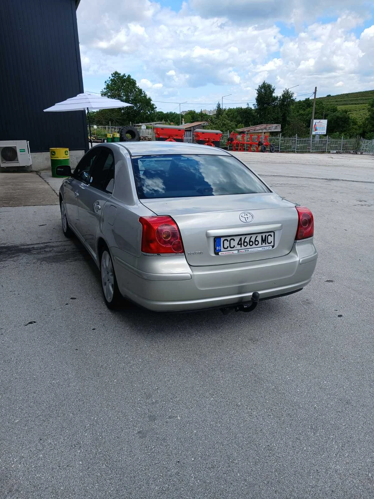 Toyota Avensis, снимка 8 - Автомобили и джипове - 55636884